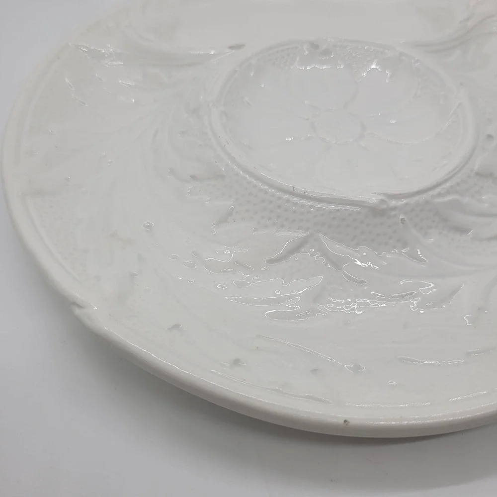 Vintage P.V. France White Majolica Artichoke Plate Floral Embossed Relief 9